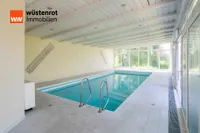 Schwimmbad 