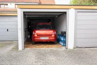 geräumige Einzelgarage