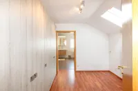OG begehbarer Kleiderschrank