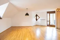 DG Wohnung 1 - Wohnzimmer - KI generiert (Möbel/ Einrichtung mit KI entfernt)