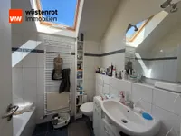DG: Badezimmer über Schlafzimmer begehbar