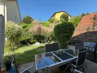 Terrasse mit Garten