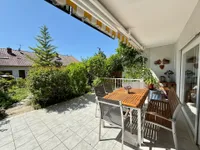 EG: Terrasse und Garten in sonniger Ausrichtung