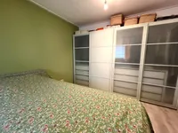 H1 SZ mit begehbarem Kleiderschrank OG