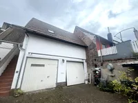 Appartement mit Garagen