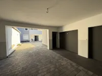 Durchfahrt zur Stadtvilla