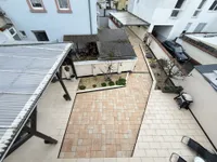 OG: Blick in den Hof