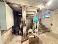 KG: Flur/Treppenbereich