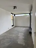 SZ mit Balkon und Zugang zur Terrasse