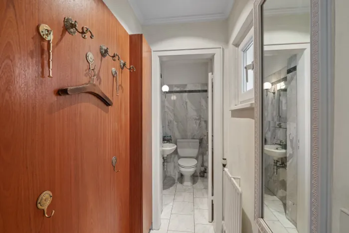 Garderobe und Gäste-WC
