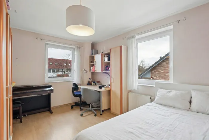 Zimmer 2 OG