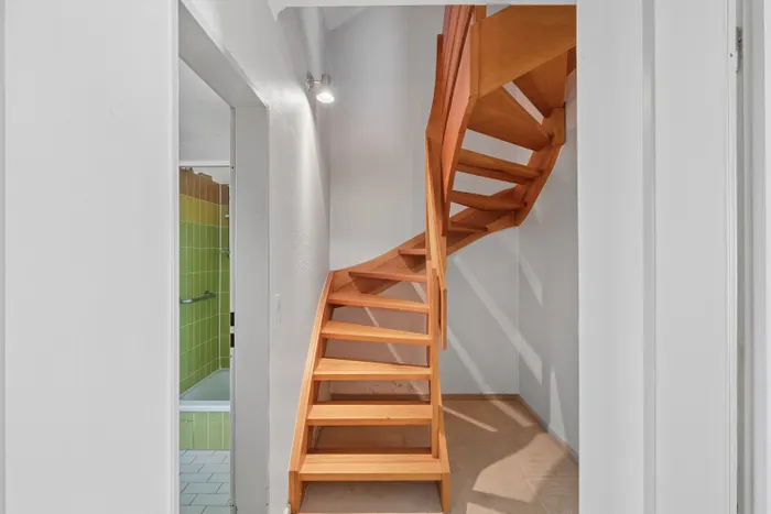 Treppe zum Dachgeschoss