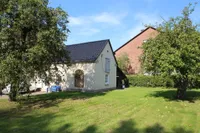 Garten mit Obstbäumen