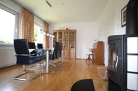 Esszimmer mit Kamin im EG