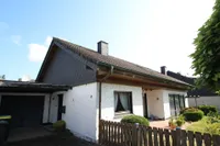 Zufahrt und Hauseingang
