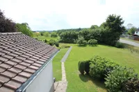 Blick in den Garten aus dem DG
