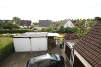 Blick aus DG zum Hof u. Garten