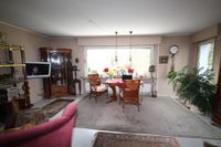 Wohnzimmer m. Balkonzugang 