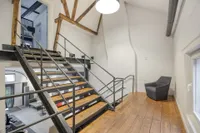 Treppenpodest mit Dielenboden
