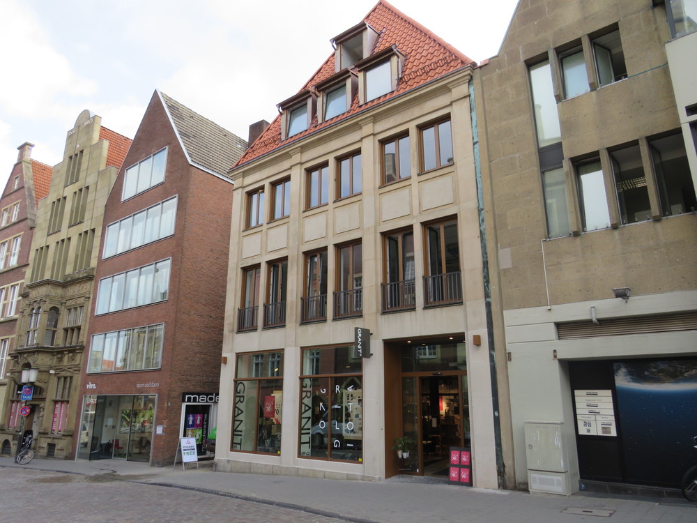 Straßenansicht
