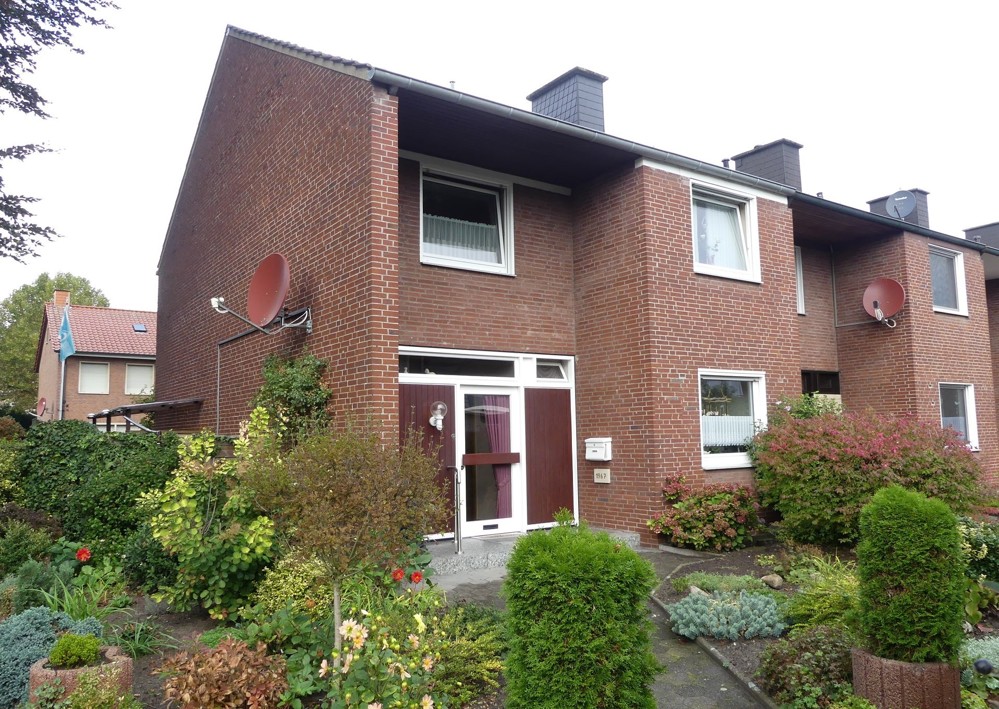 Hausansicht zugeschnitten