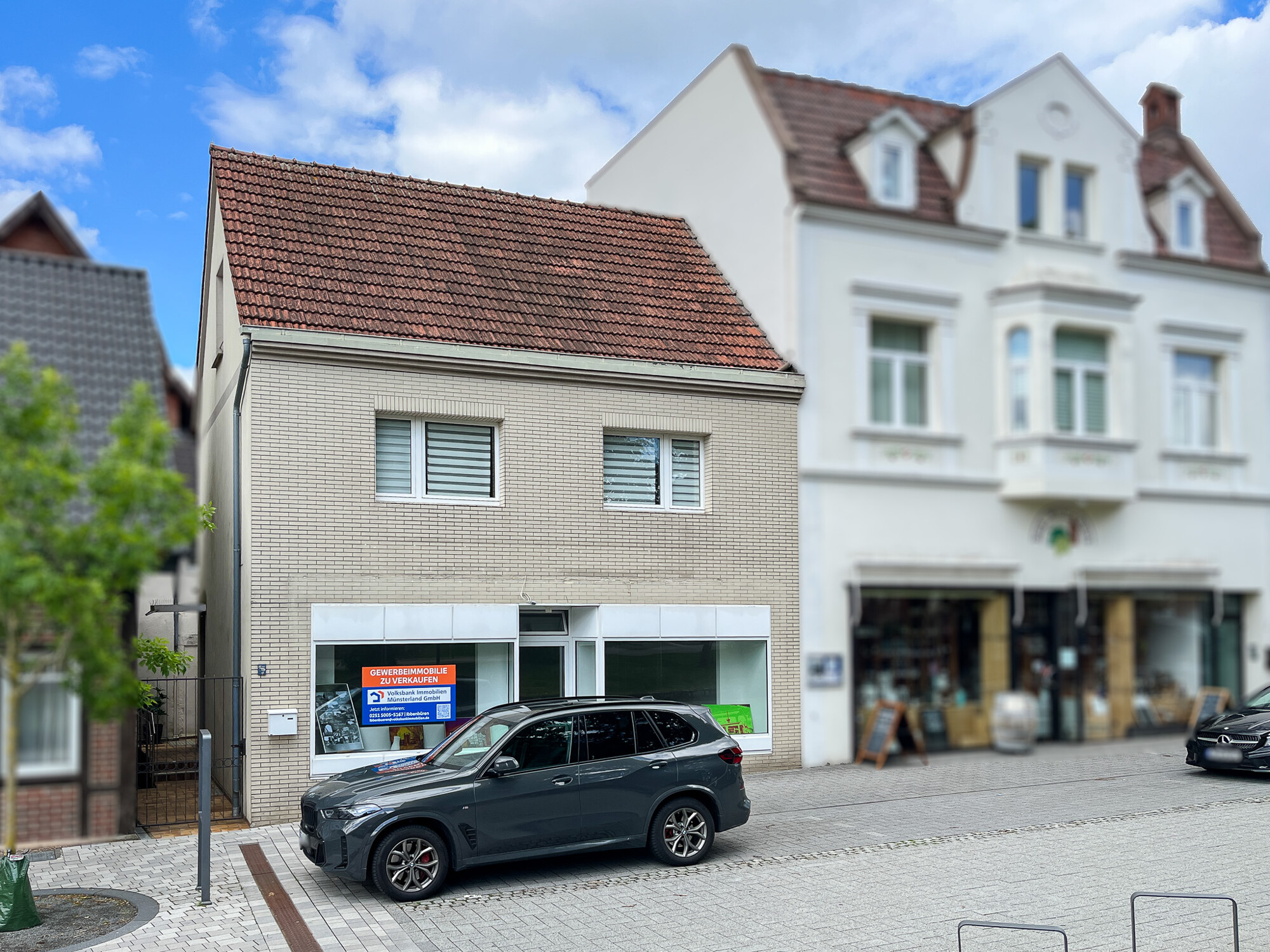 Straßenansicht