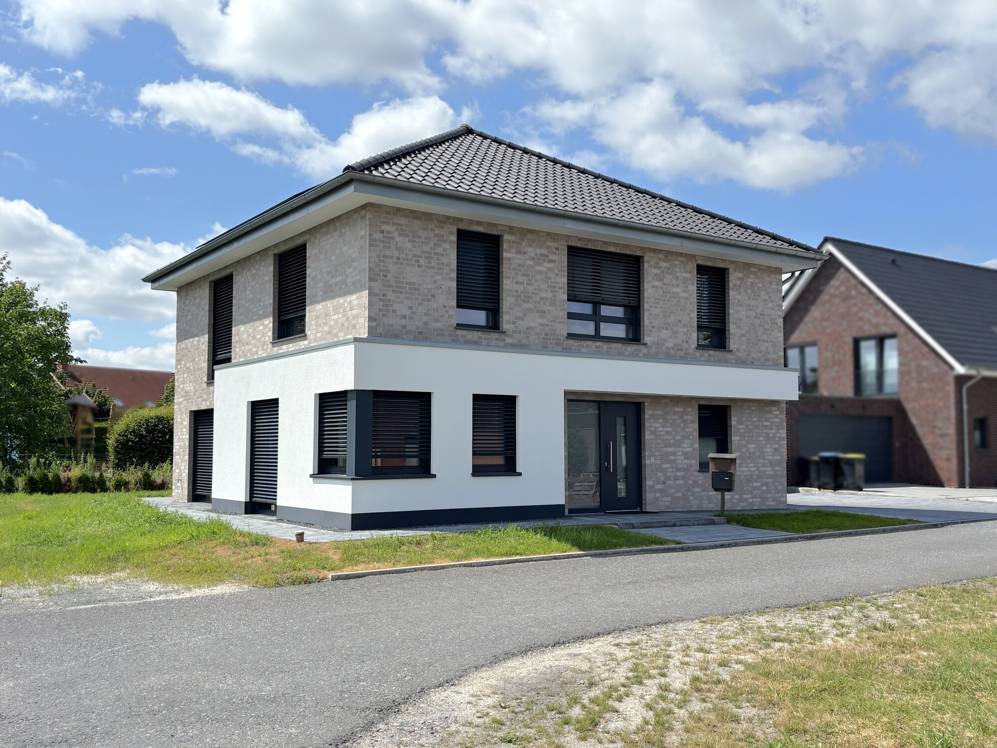 Straßenansicht