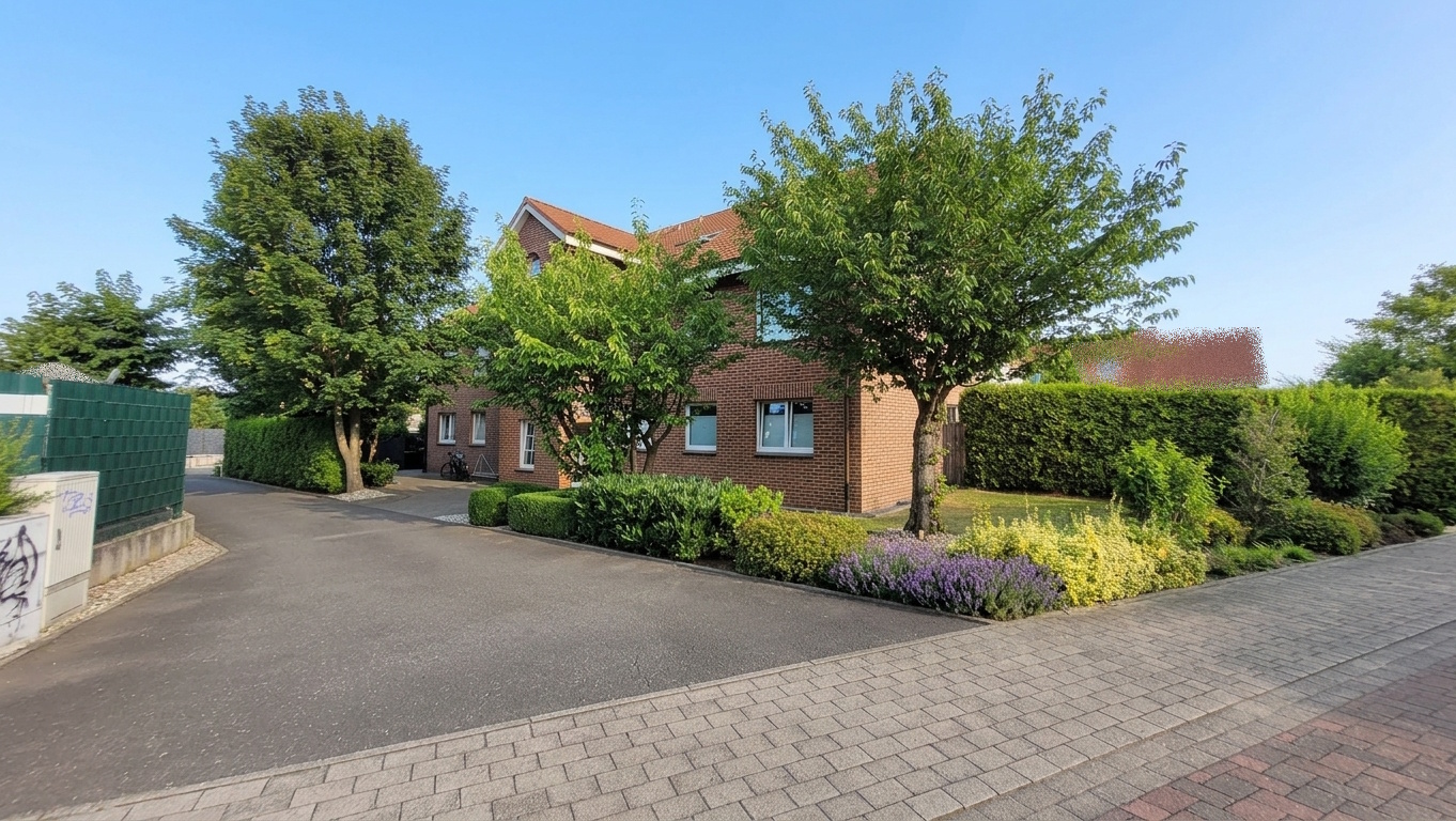 Straßenansicht