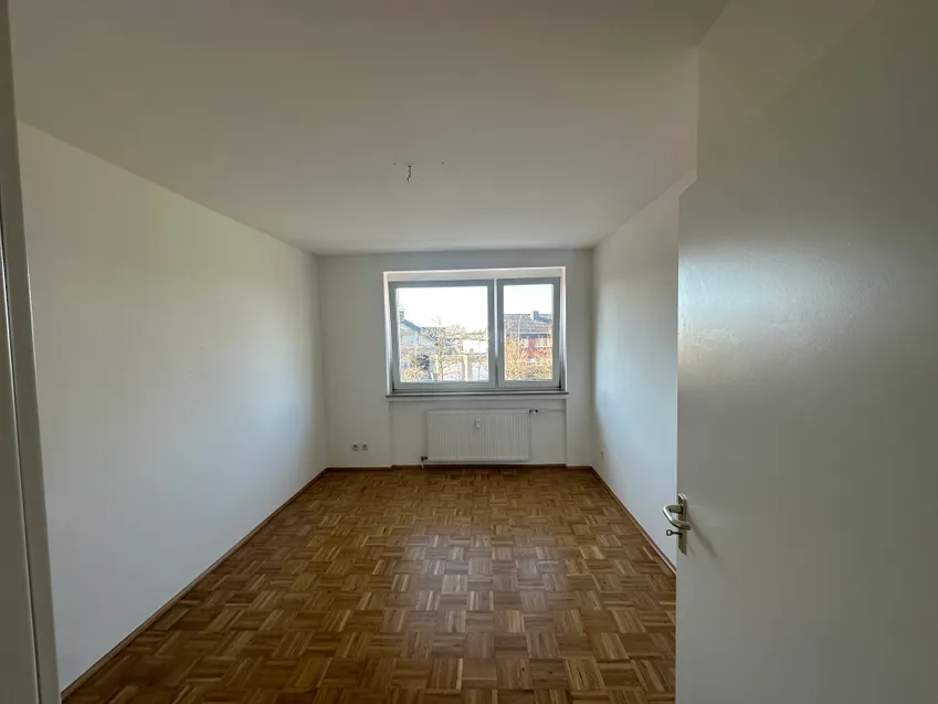 Schlafzimmer 2 Parkett