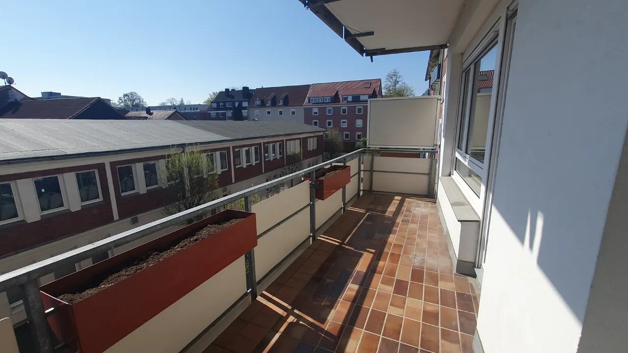 Gemütliche WG-Wohnung mit Sonnenbalkon - Photo 4