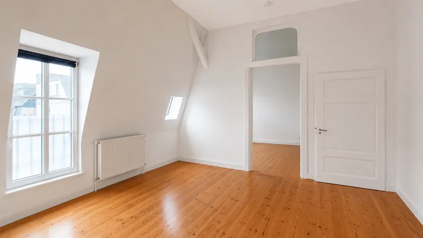 Wohnraum mit anliegender Küche