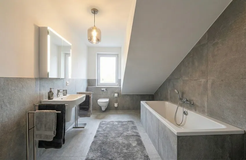 Badezimmer Dachgeschoss KI visualisiert