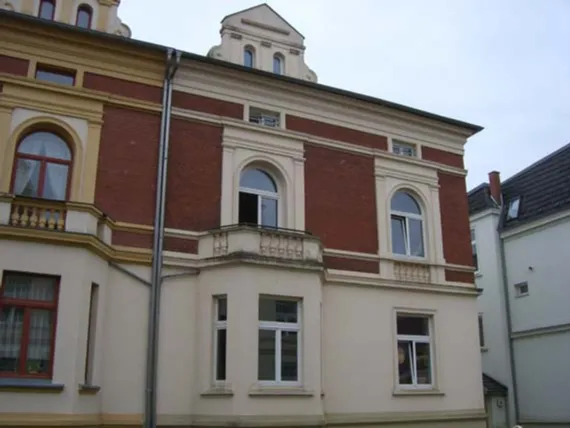 Schöne 2-Zimmer-Wohnung im Dachgeschoss in der Feldstadt zu mieten!