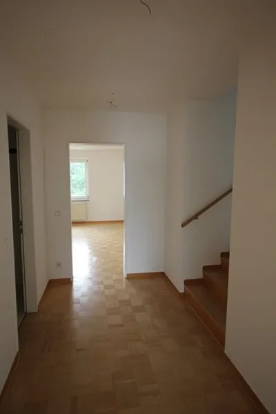2 Zimmer-Wohnung mit Parkett und Balkon in der Schelfstadt zu mieten! - Foto 4