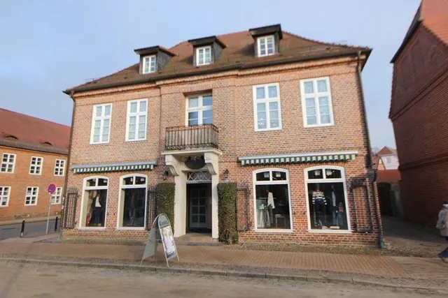 Großzügige 1 Zimmer-Wohnung in der Altstadt zu mieten!