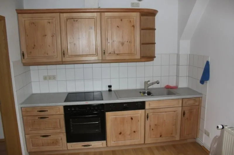 Großzügige 2-Zimmer-DG-Wohnung mit Personenaufzug in der Altstadt zu mieten! - Foto 4