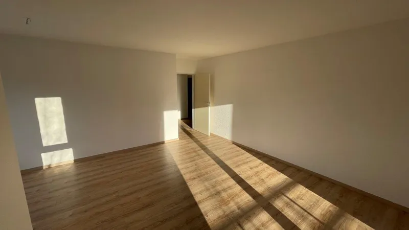 Attraktive 2 Zimmer-Wohnung mit Balkon und Stellplatz in Mueß zu mieten! - Foto 1