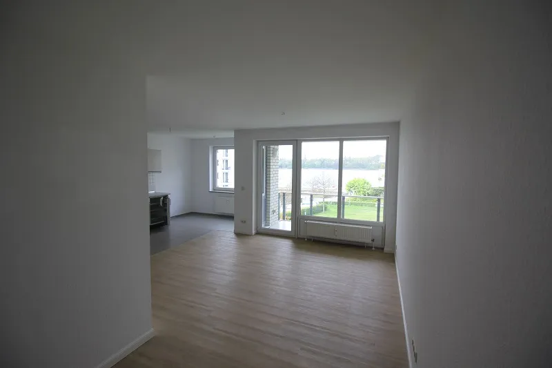 Geräumige 1 Zimmer-Wohnung mit großen Balkon zu mieten! - Photo 1