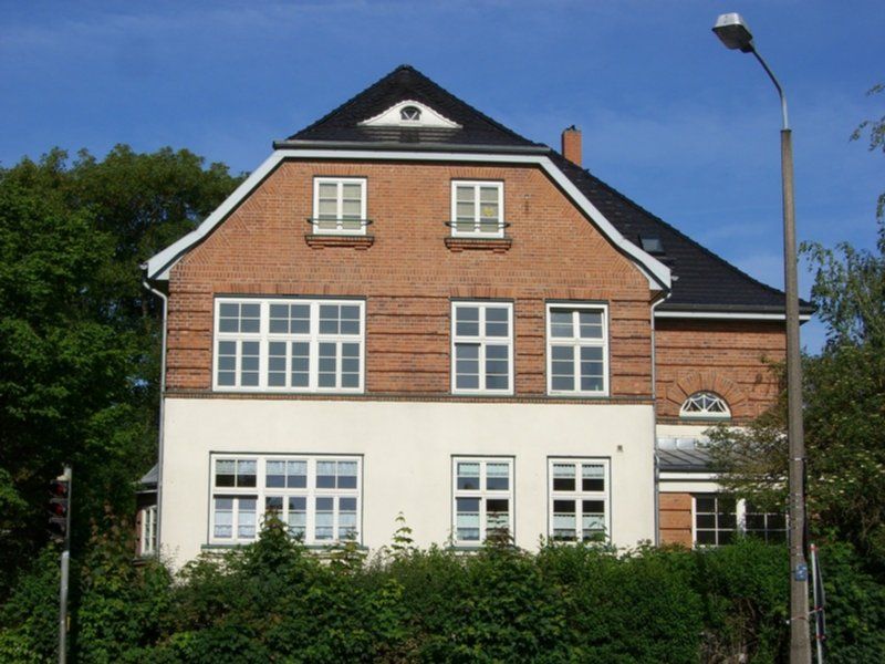 Gro&szlig;z&uuml;gige 3 Zimmer-Wohnung im Dachgeschoss in der Paulsstadt zu mieten!