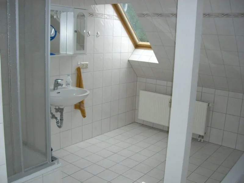 Großzügige 3 Zimmer-Wohnung im Dachgeschoss in der Paulsstadt zu mieten! - Foto 3