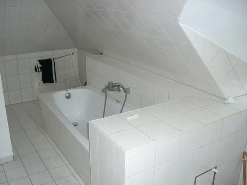 Großzügige 3 Zimmer-Wohnung im Dachgeschoss in der Paulsstadt zu mieten! - Foto 5