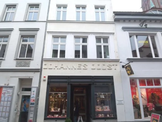 Kleine 2,5 Zimmer-Wohnung in der Altstadt zu mieten!