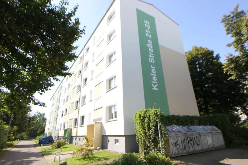Sch&ouml;ne 2 Zimmer-Wohnung mit Balkon in Lankow zu mieten!