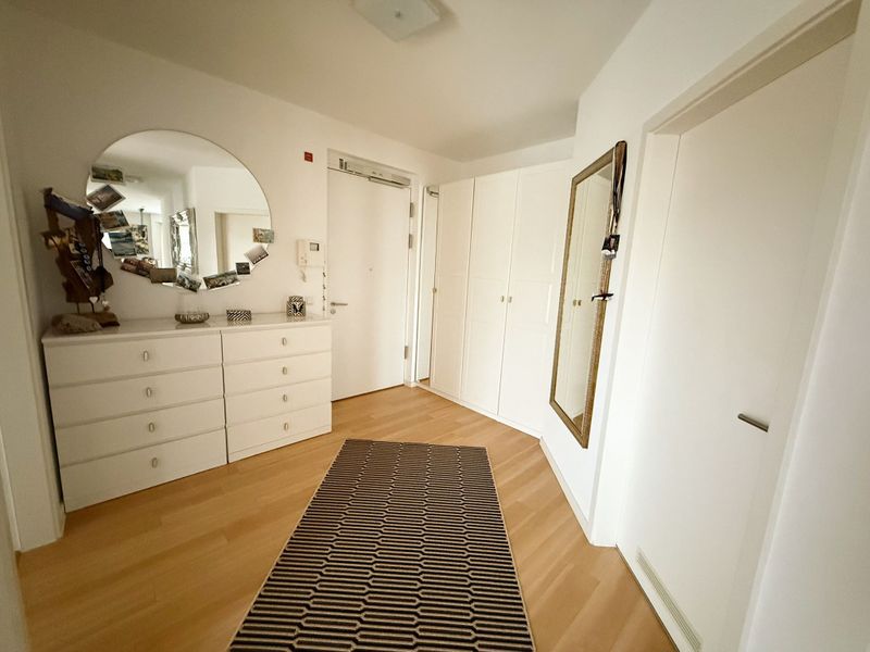 Traumhafte 3 Zimmer-Wohnung mit gehobener Ausstattung, 2 Balkone und Garage zu mieten!