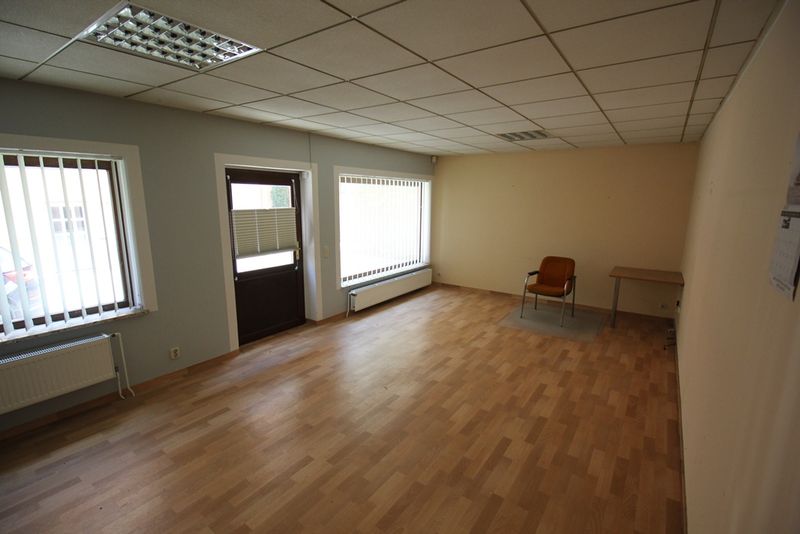 B&uuml;ro- und Lagergeb&auml;ude im Zentrum von Schwerin zu mieten!