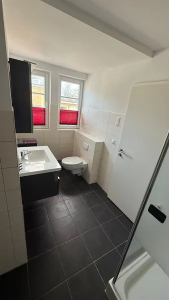 Großzügige 4-Zimmer-Wohnung mit Parkett, 2 Balkone und Seeblick zu mieten! - Foto 5