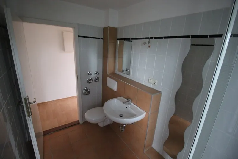Geräumige 1 Zimmer-Wohnung in der Lübecker Straße zu mieten! - Photo 4