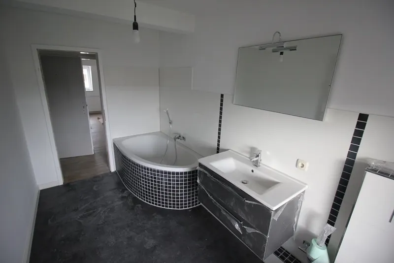 2-Zimmer Wohnung mit Wannenbad und Einbauküche! - Photo 4