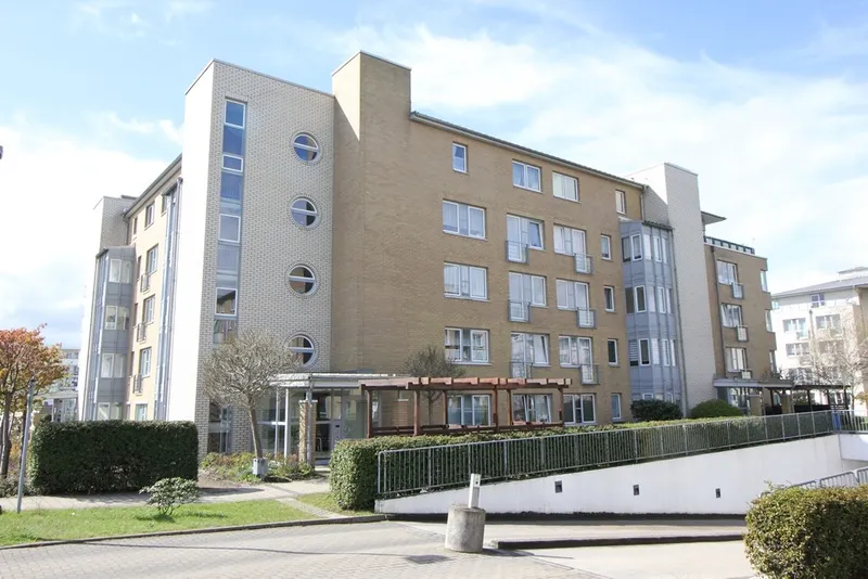 Ger&auml;umige 1 Zimmer-Wohnung mit gro&szlig;en Balkon zu mieten!