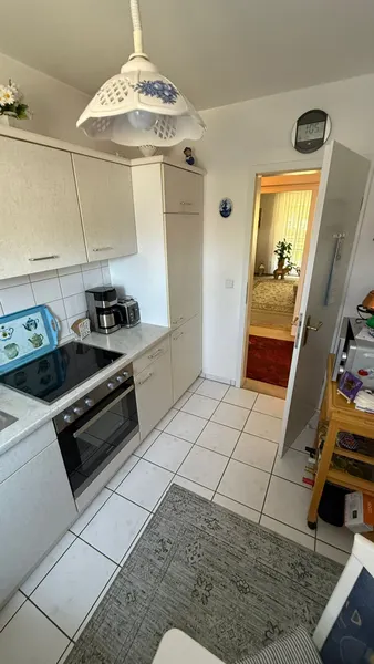 Erstklassige, frisch renovierte 2 Zimmer-Wohnung mit großen Balkon und Stellplatz zu mieten! - Foto 2